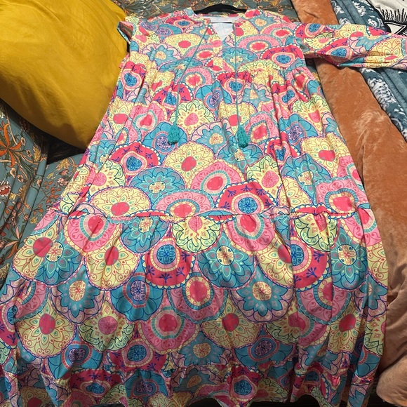 Source Unknown Dresses & Skirts - Source Unknown Colorful Floral Maxi Dress